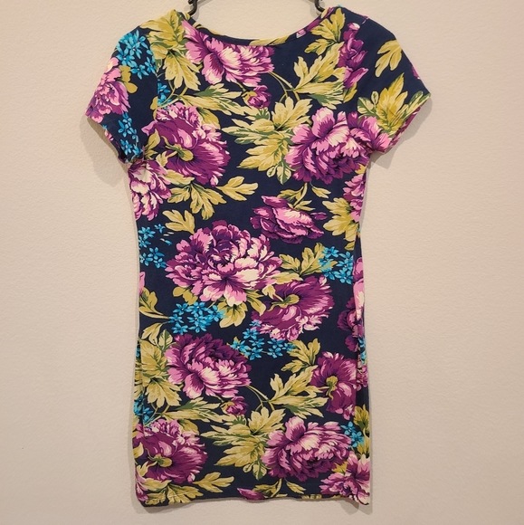 Flower print dress - Picture 2 of 3